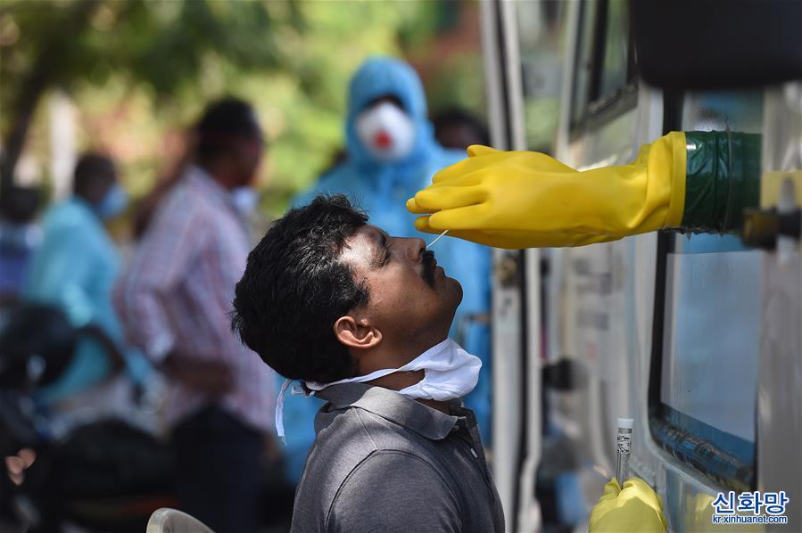 （国际疫情）（1）印度的流动新冠病毒检测车