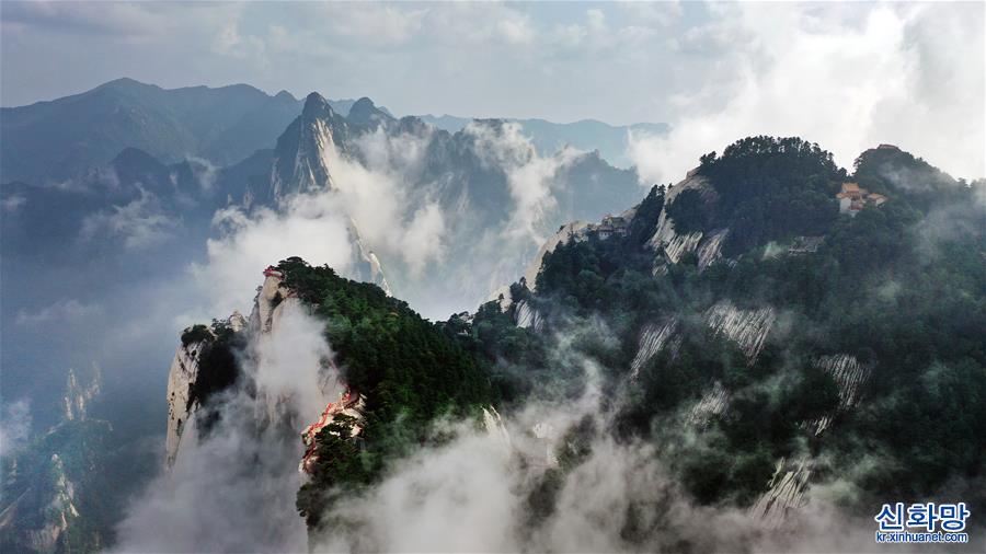 （美丽中国）（1）如梦似幻华山美