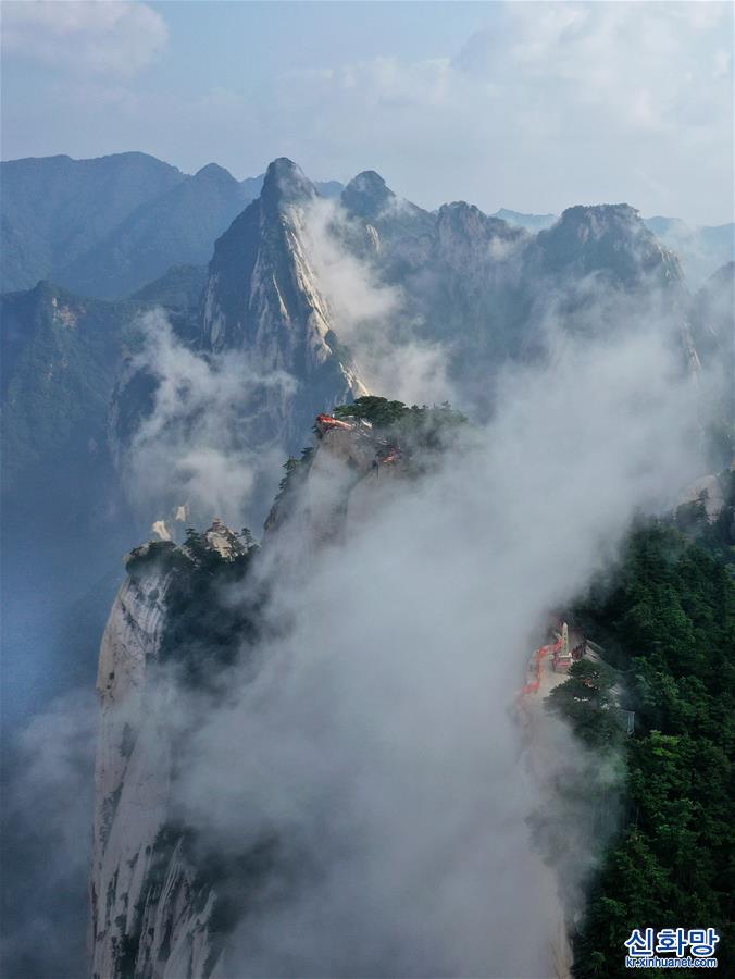 （美丽中国）（6）如梦似幻华山美