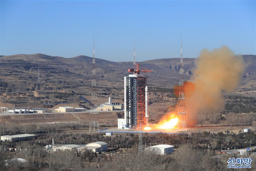 （科技）（4）我国成功发射试验十三号卫星 中国航天2022年首次发射开门红