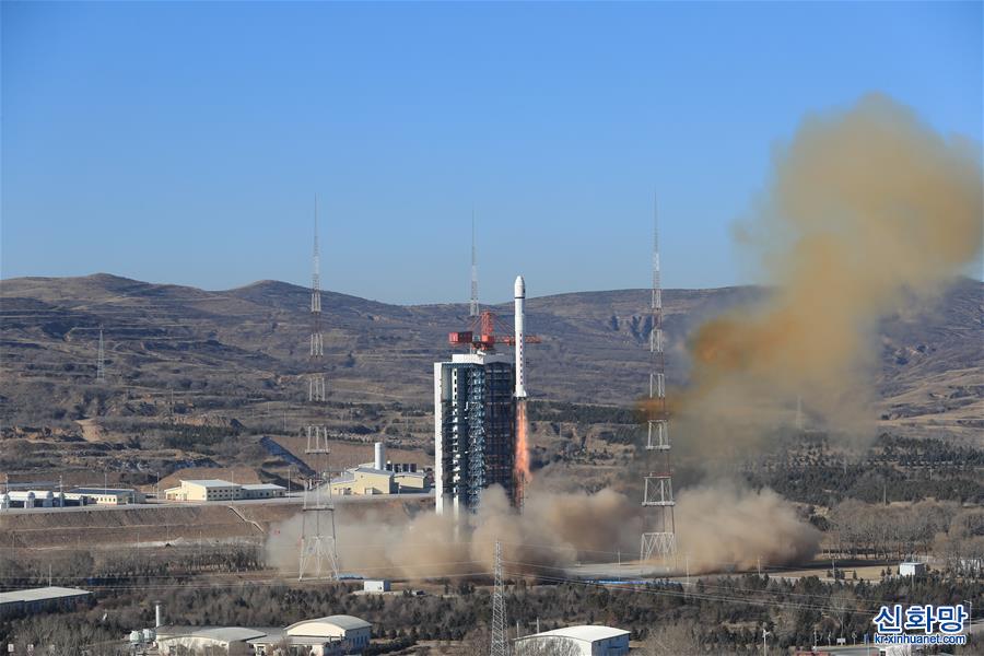 （科技）（5）我国成功发射试验十三号卫星 中国航天2022年首次发射开门红