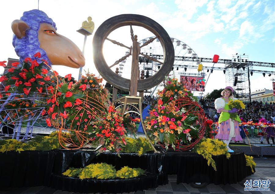 （国际）（2）尼斯狂欢节上的“鲜花大战”