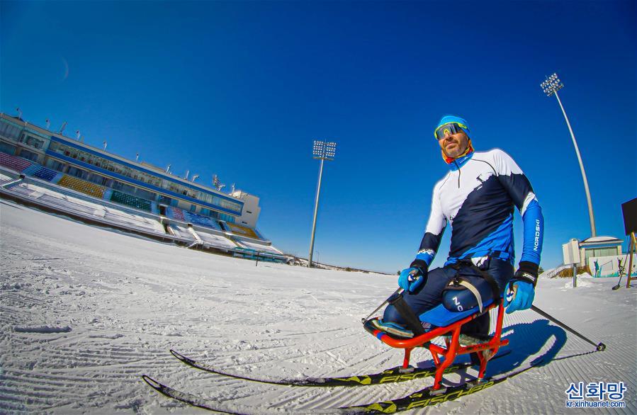 （体育）（1）哈萨克斯坦运动员积极备战北京冬残奥会