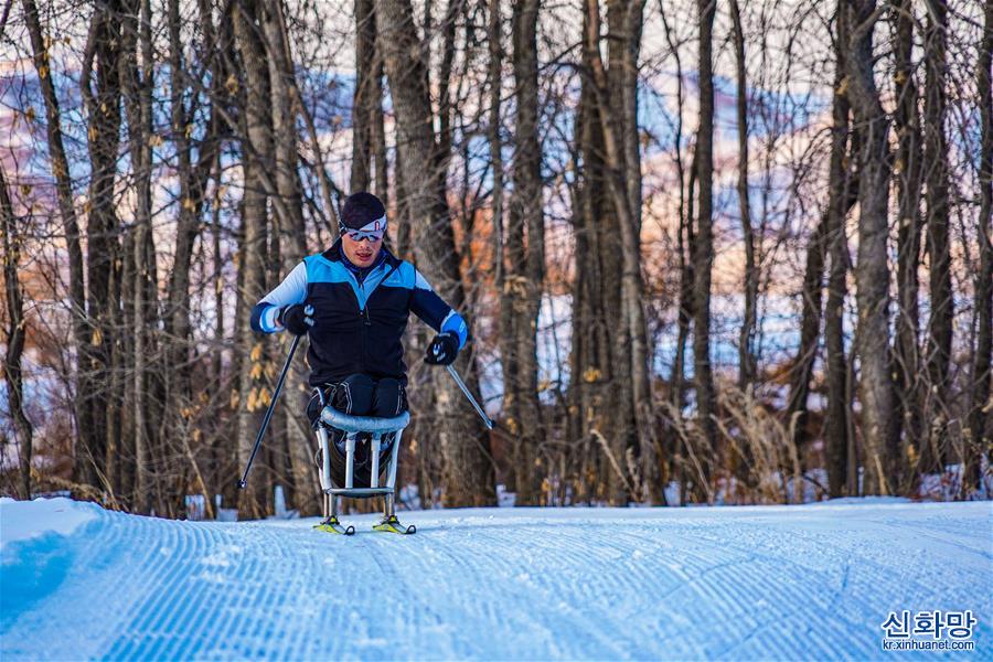 （体育）（8）哈萨克斯坦运动员积极备战北京冬残奥会