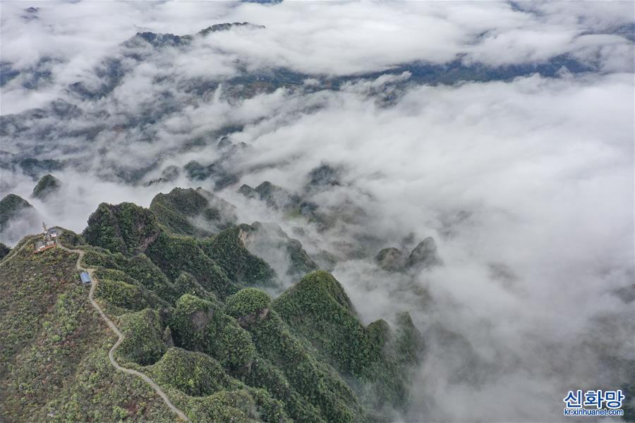 （环境）（4）重庆秀山：云漫川河盖