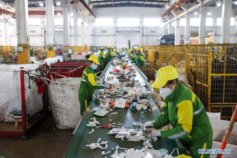 쓰레기가 돈으로...中 디지털 기술, 폐기물의 가치화 실현