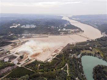 황허 샤오랑디 댐 방류…역대 최고 수위