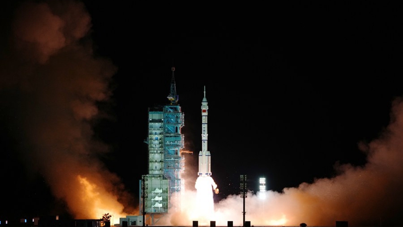 中 유인우주선 선저우 13호 발사 성공