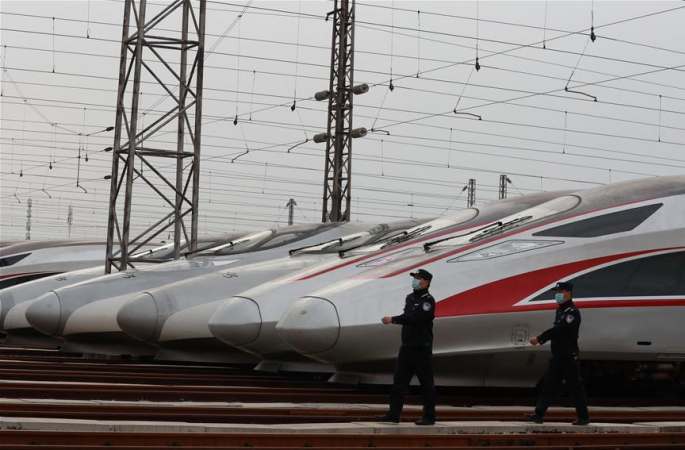 우한: 철도 여객운송 발차 준비 완료