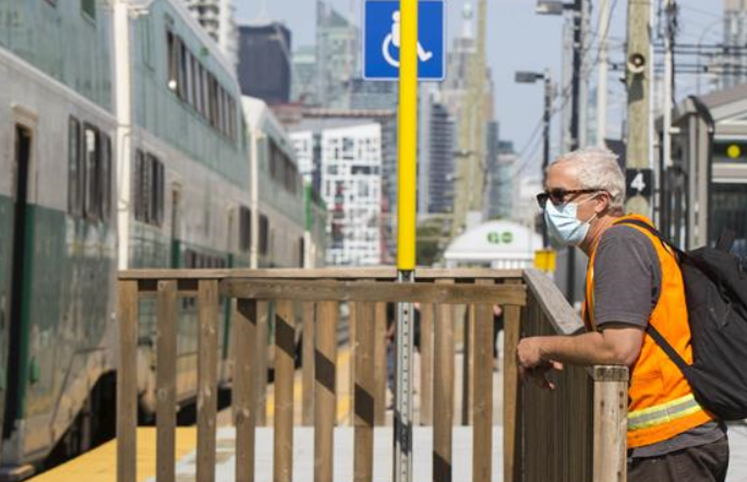 캐나다 온타리오주 : 도시간 철도 마스크 착용 의무화