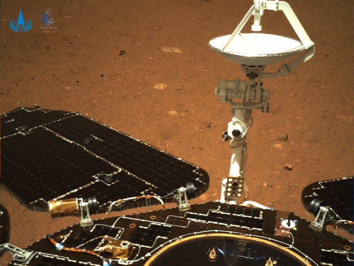 中, 화성 탐사로봇 '주룽'이 촬영한 화성 사진 공개