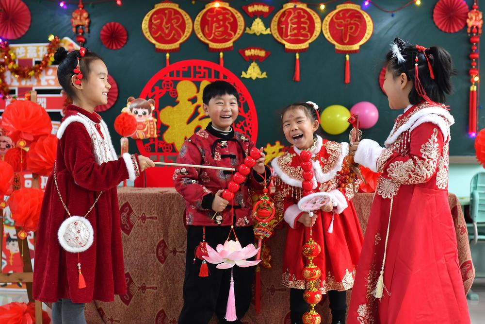 [사진] 中 산둥, 춘절 앞두고 다양한 행사 펼쳐져-Xinhua