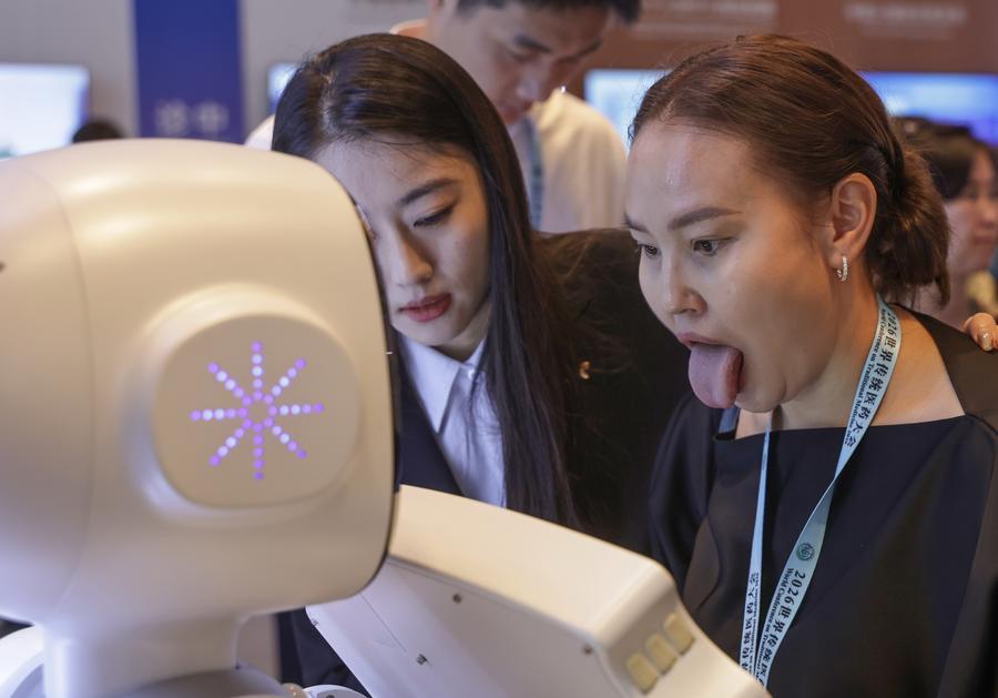 AI×전통의학 특허 공개 건수의 80.4%가 중국 점유, 정밀 수치는 단일 보고서 기반